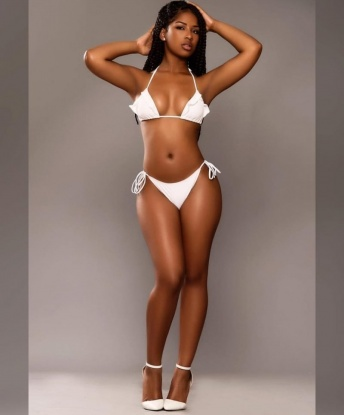 Анкета проститутки Валентина - город Томтор, 24 года, №11104